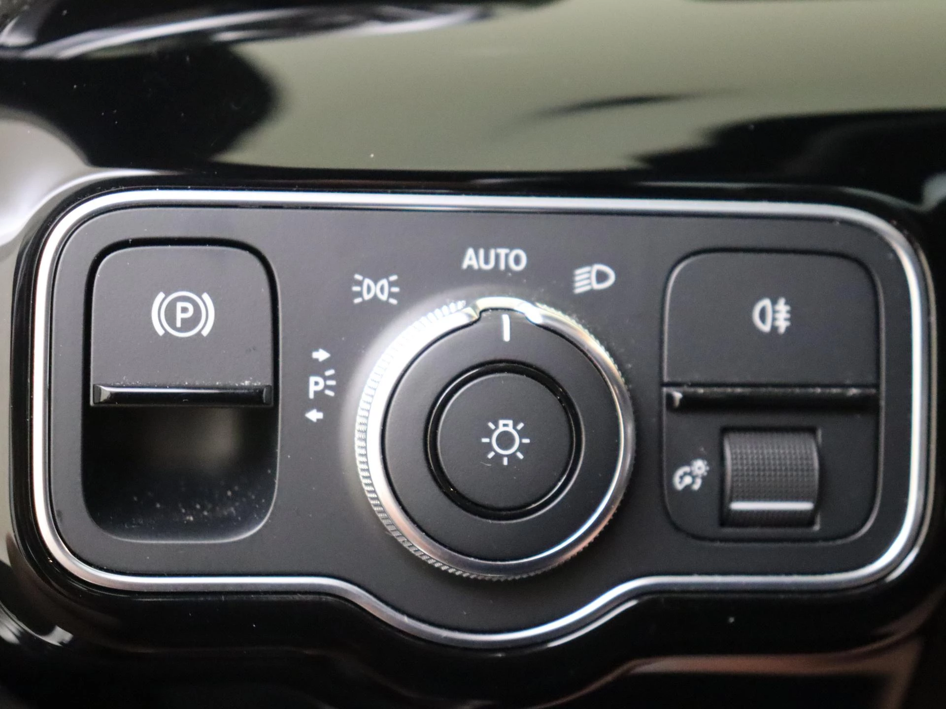 Mercedes-Benz-A-Klasse-image-24