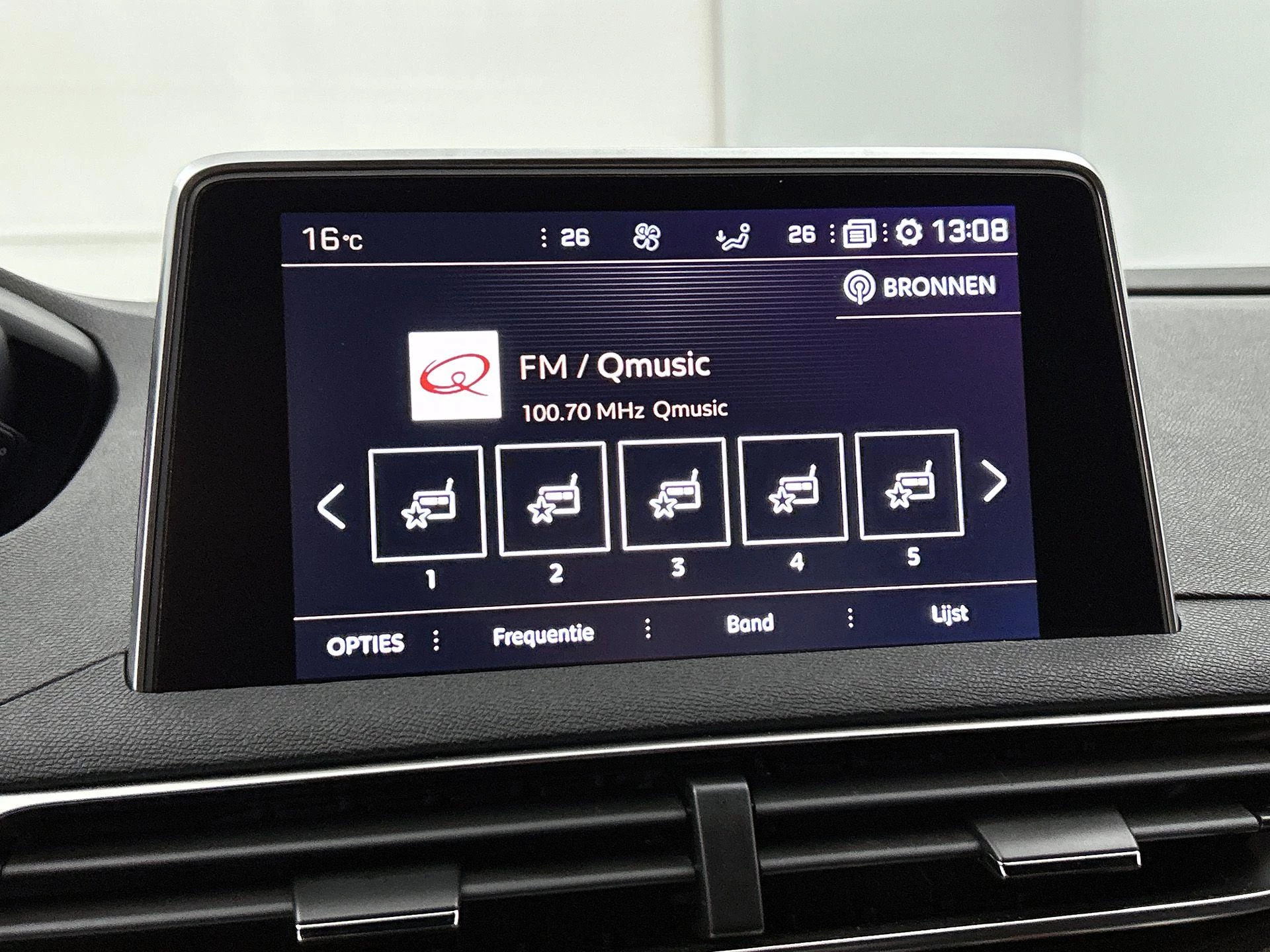 Peugeot-3008-image-6