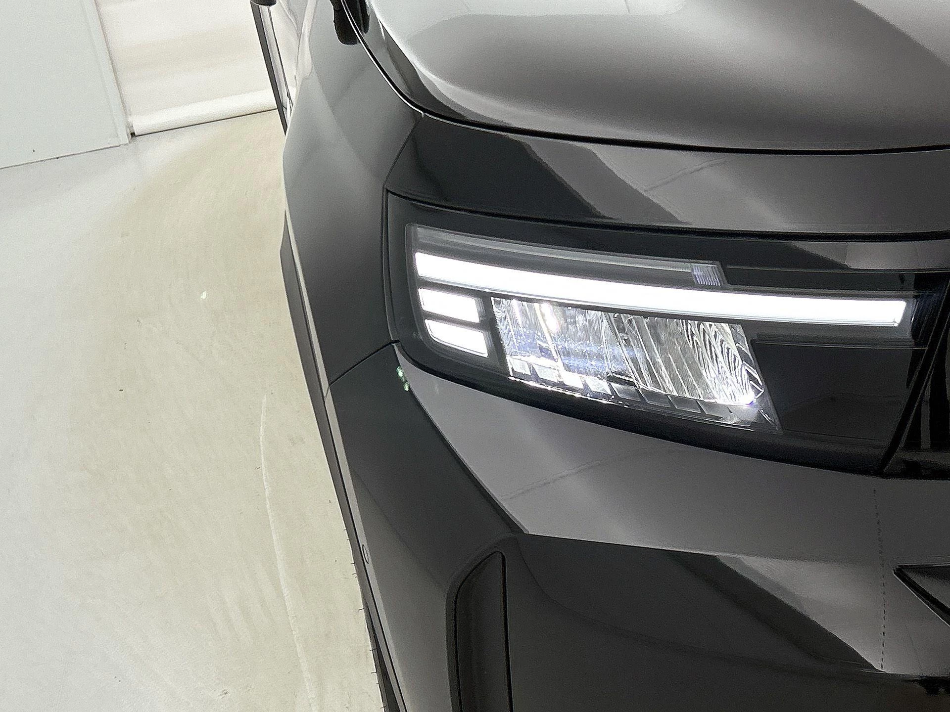 Opel-Frontera-image-13