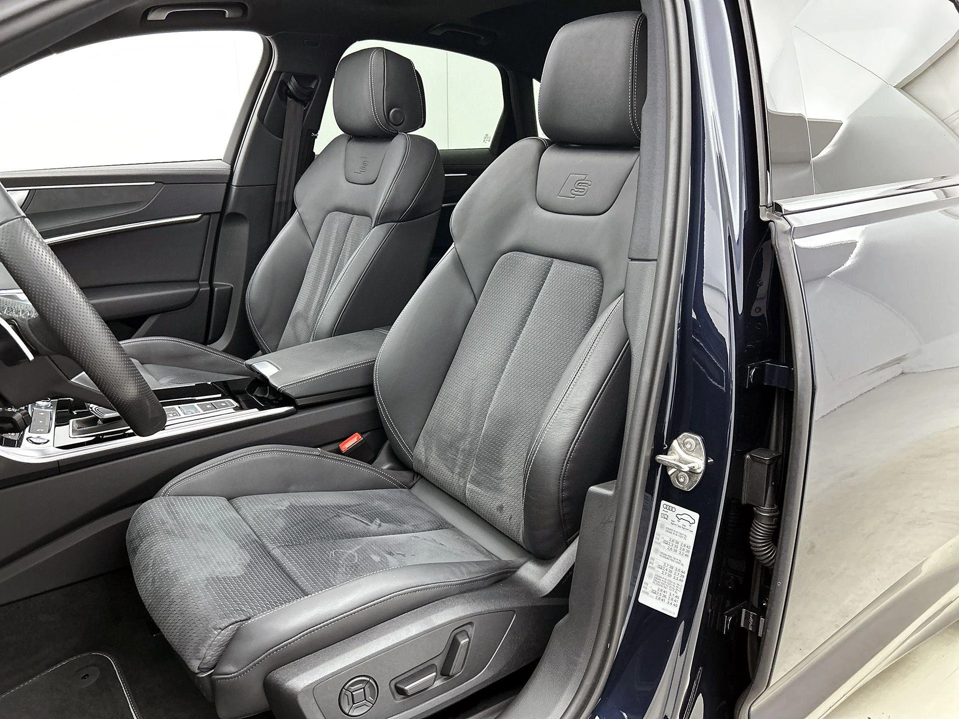 Audi-A6-image-43