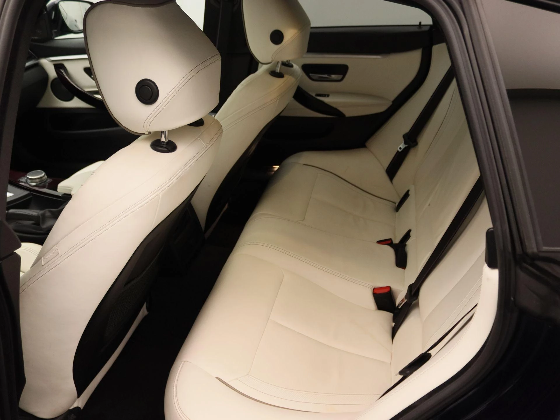 BMW-4 Serie-image-12
