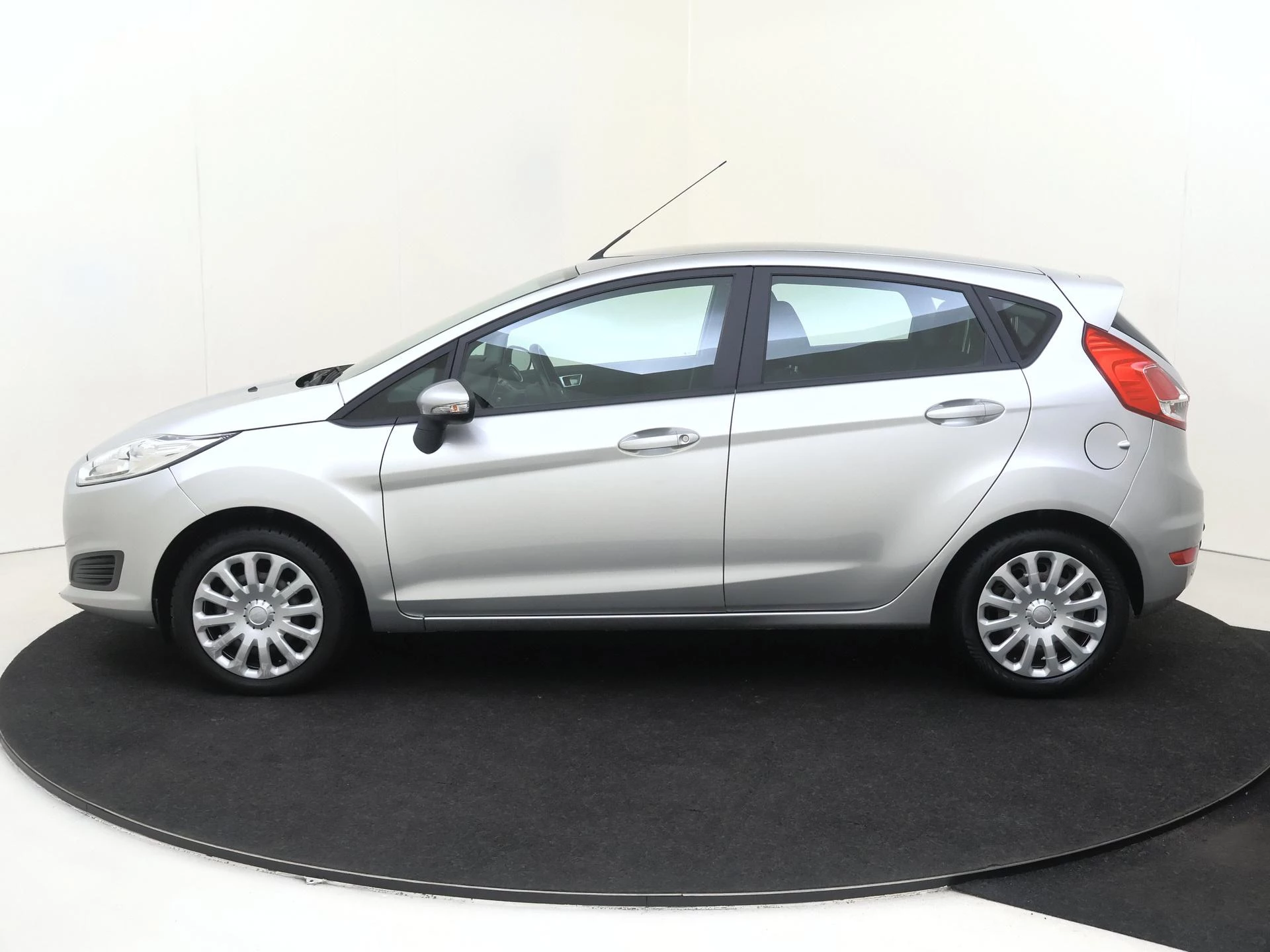 Ford-Fiesta-image-7