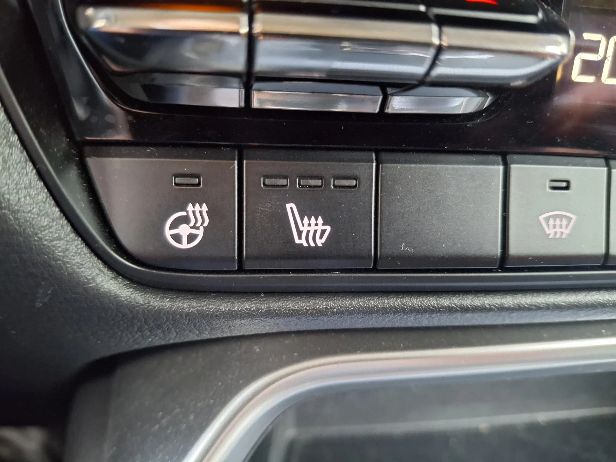 Mazda-CX-60-image-14