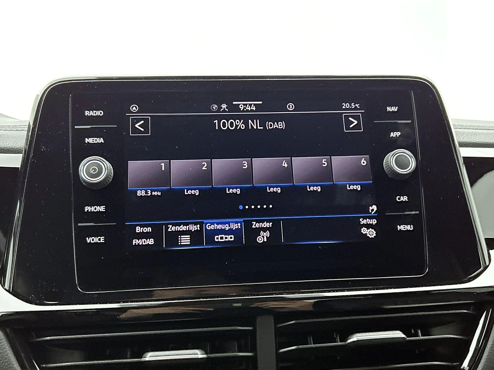 Volkswagen T-Roc 1.5 TSI R-Line Business | 150 PK |