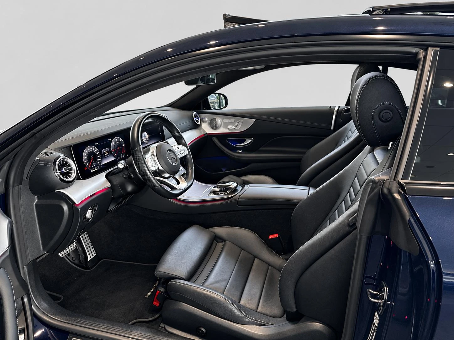 Mercedes-Benz-E-Klasse-image-7