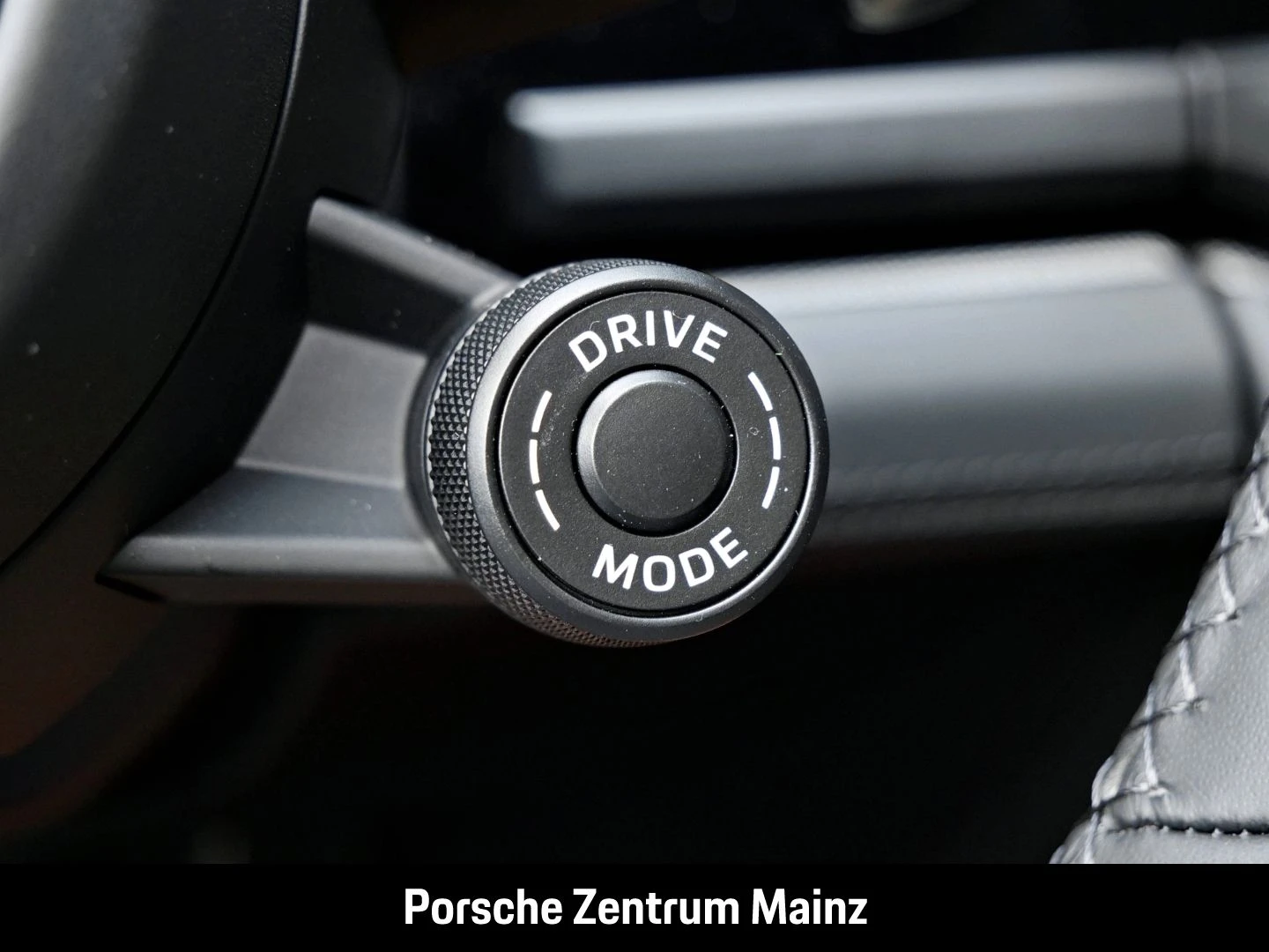 Porsche-Panamera-image-27