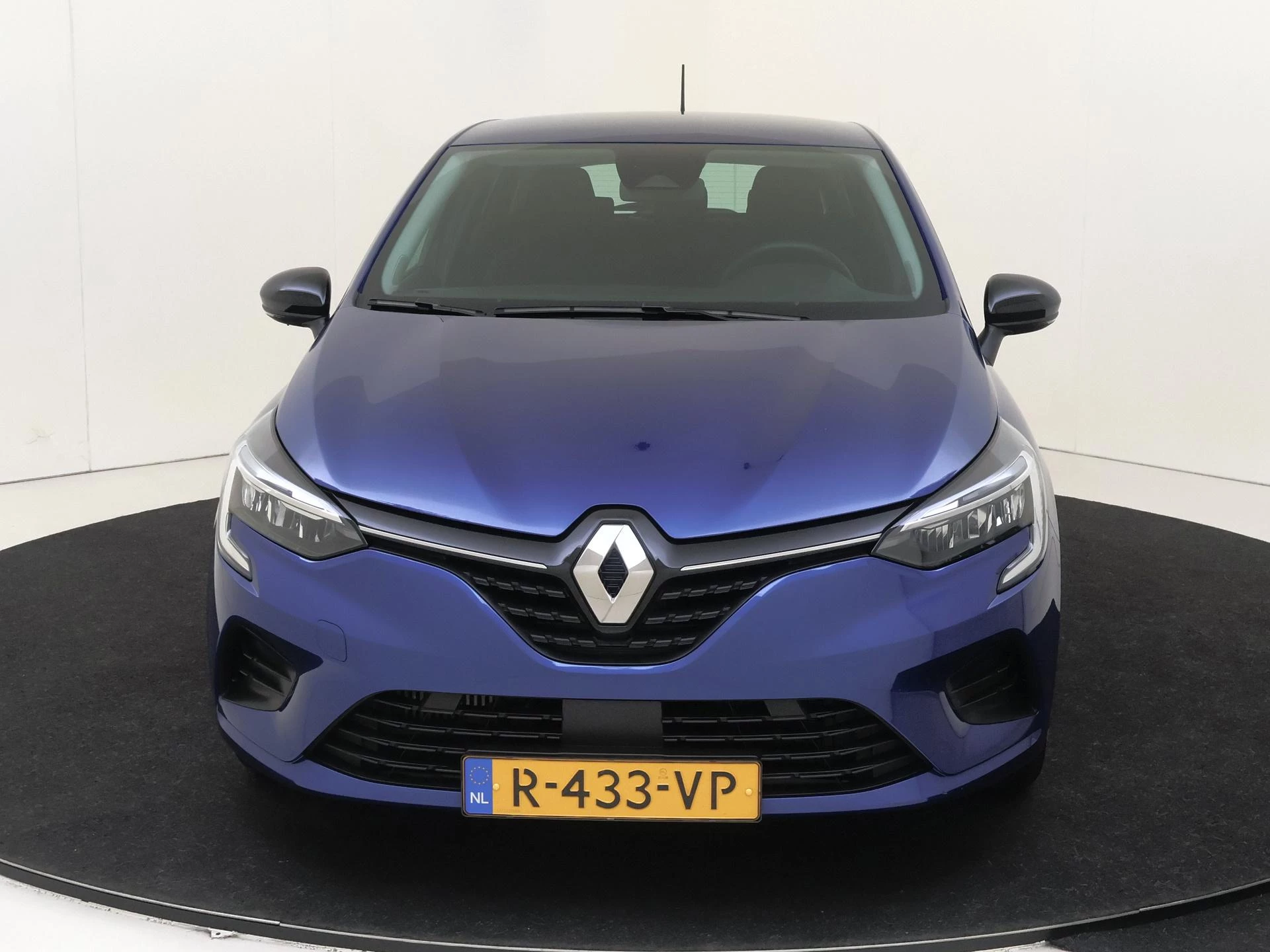 Renault-Clio-image-1