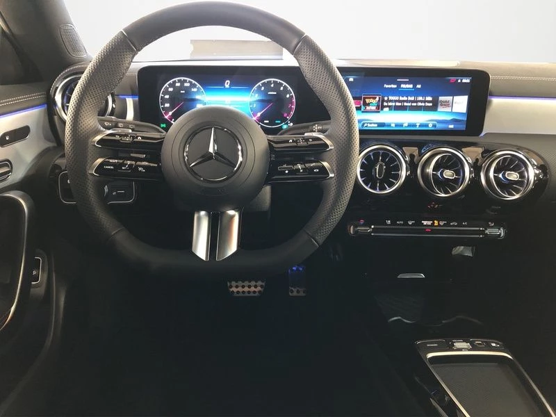 Mercedes-Benz-CLA-image-14
