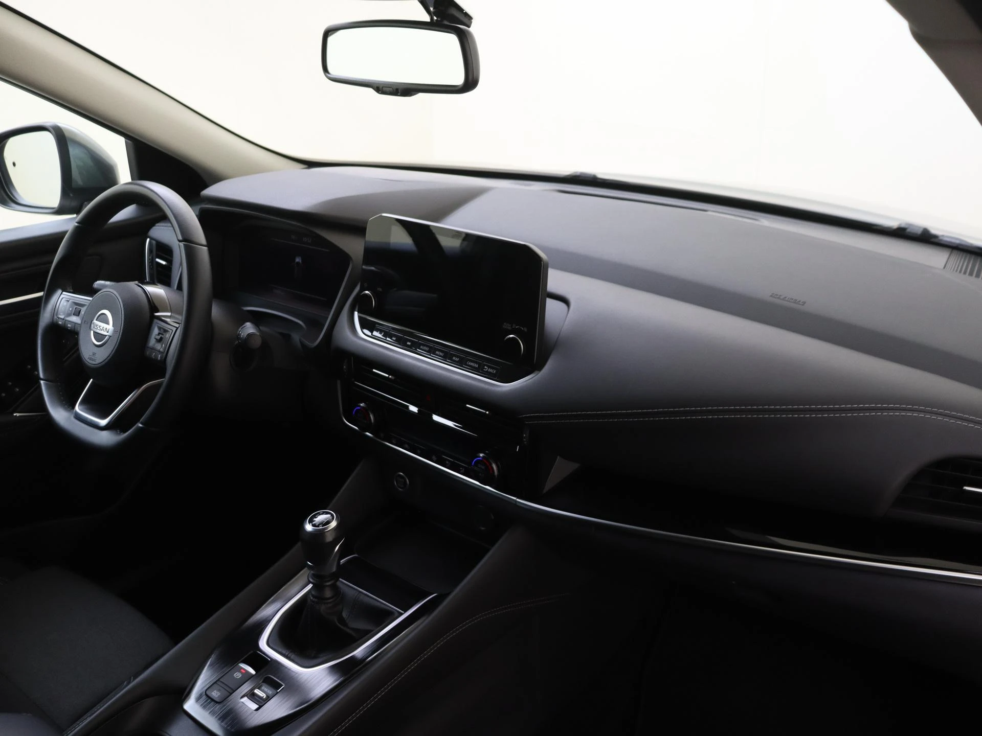 Nissan-QASHQAI-image-4