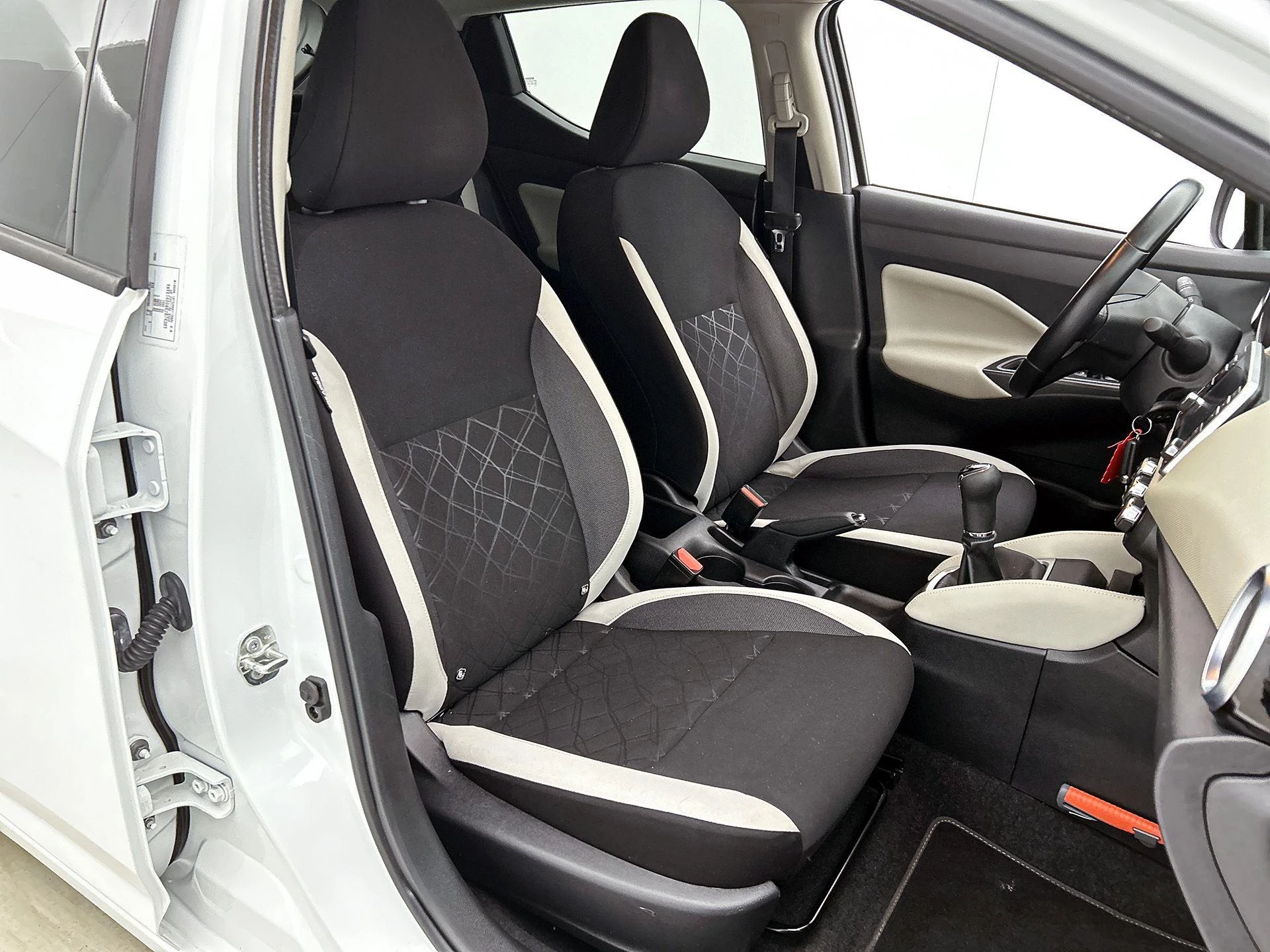 Nissan Micra 1.0 IG-T N-Connecta
