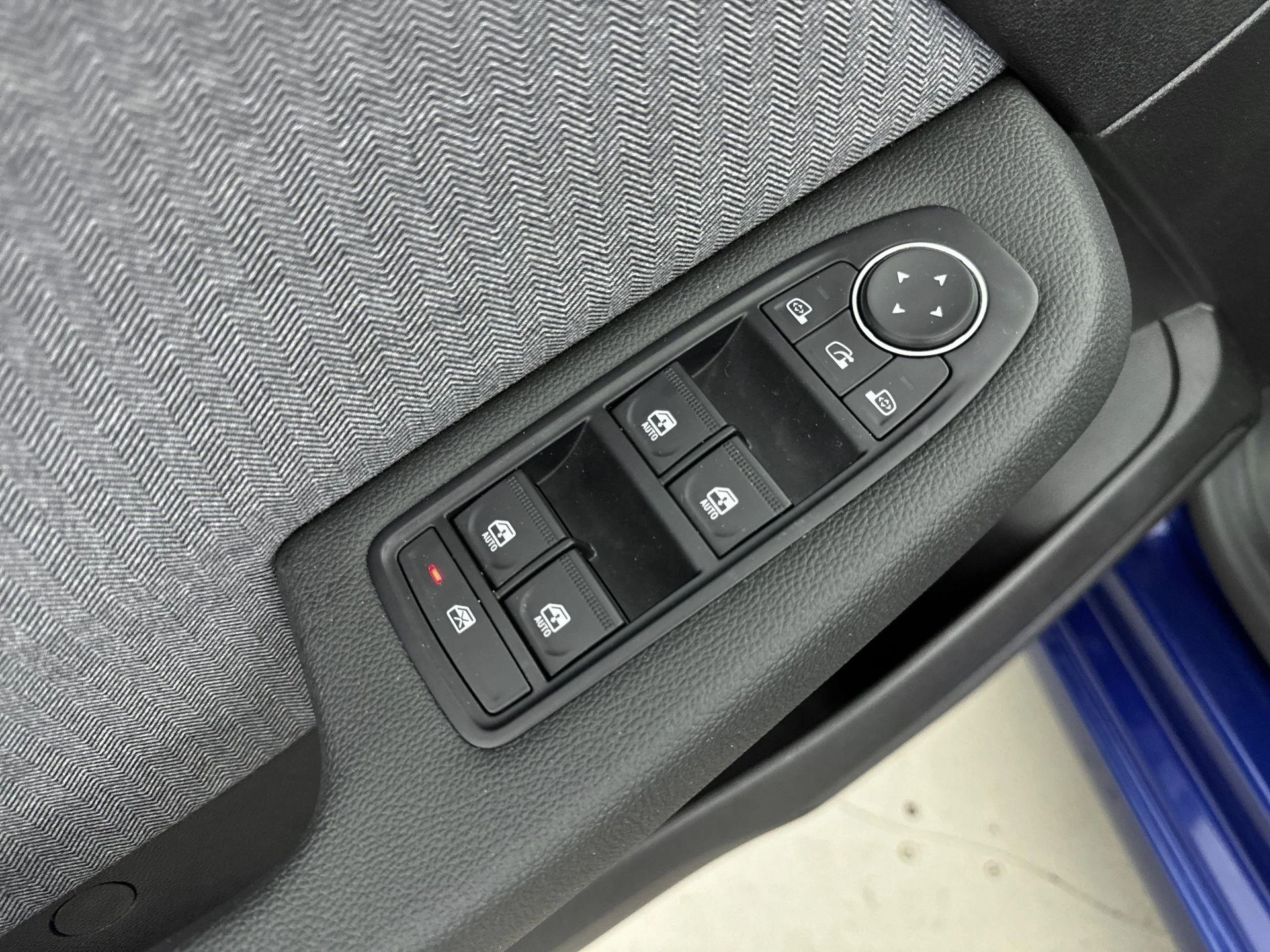 Renault-Clio-image-12