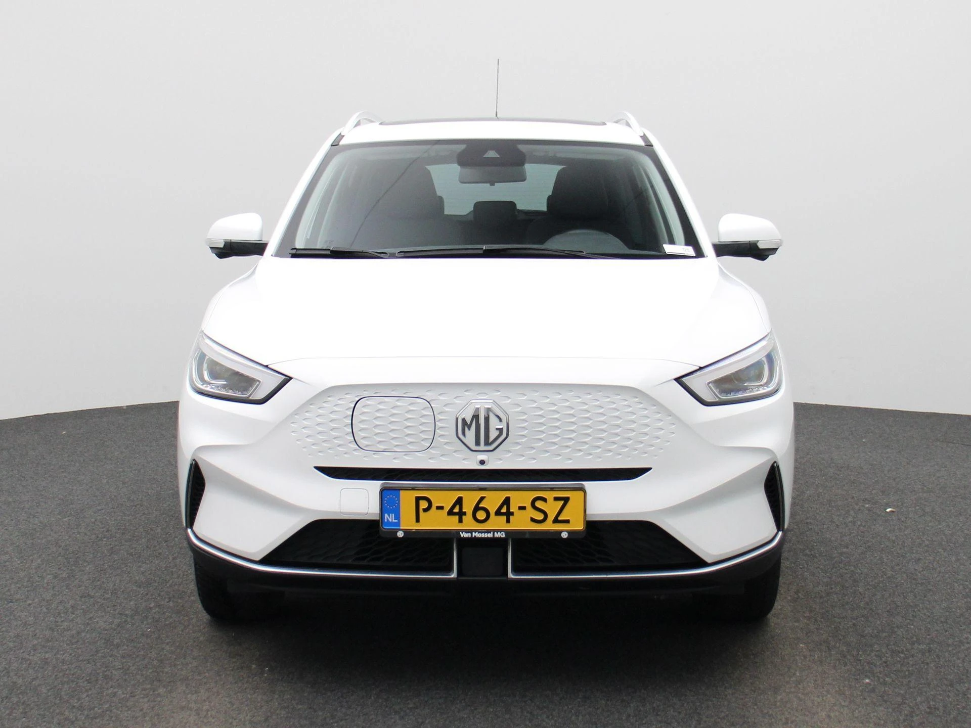 MG-ZS EV-image-2