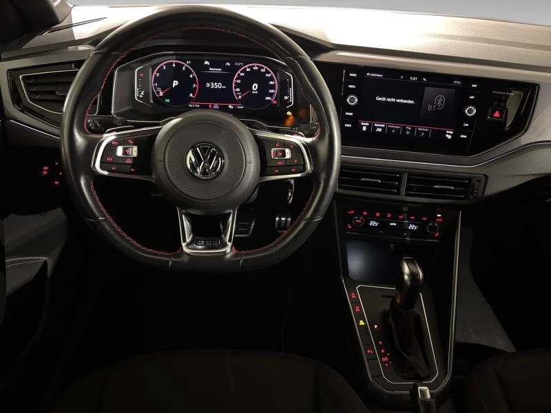 Volkswagen-Polo-image-3