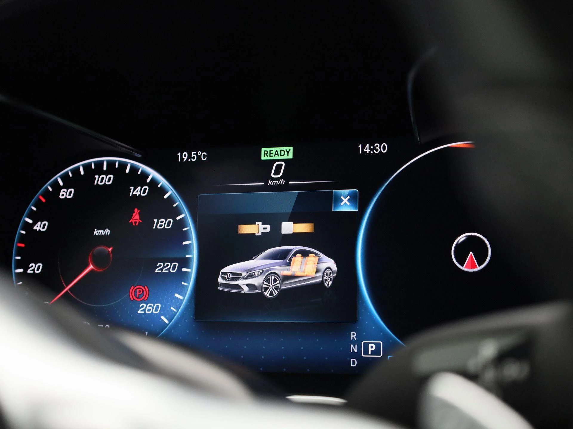 Mercedes-Benz-C-Klasse-image-28