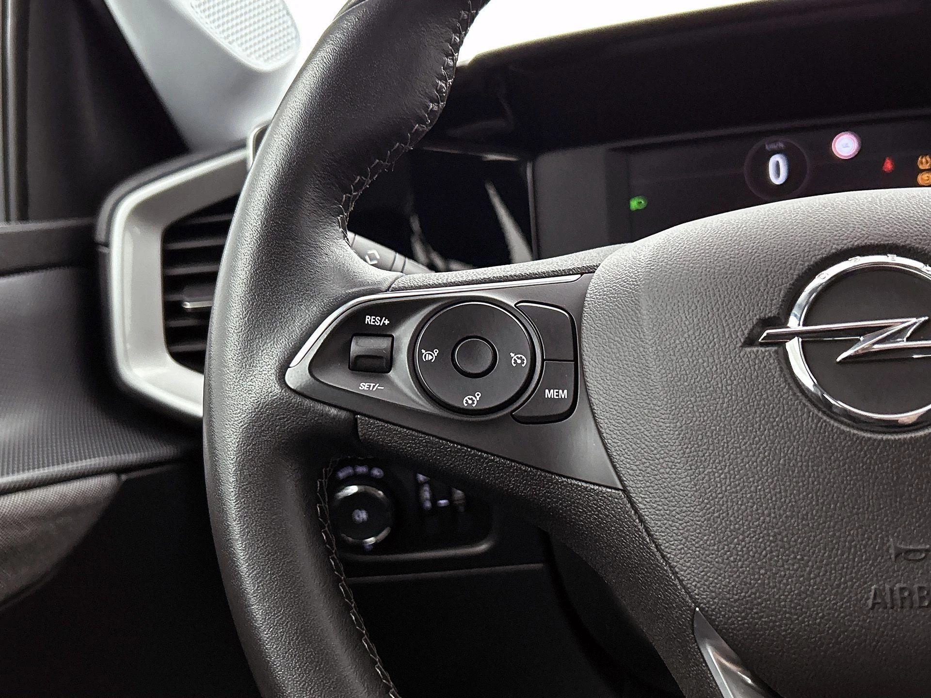 Opel-Mokka-image-5