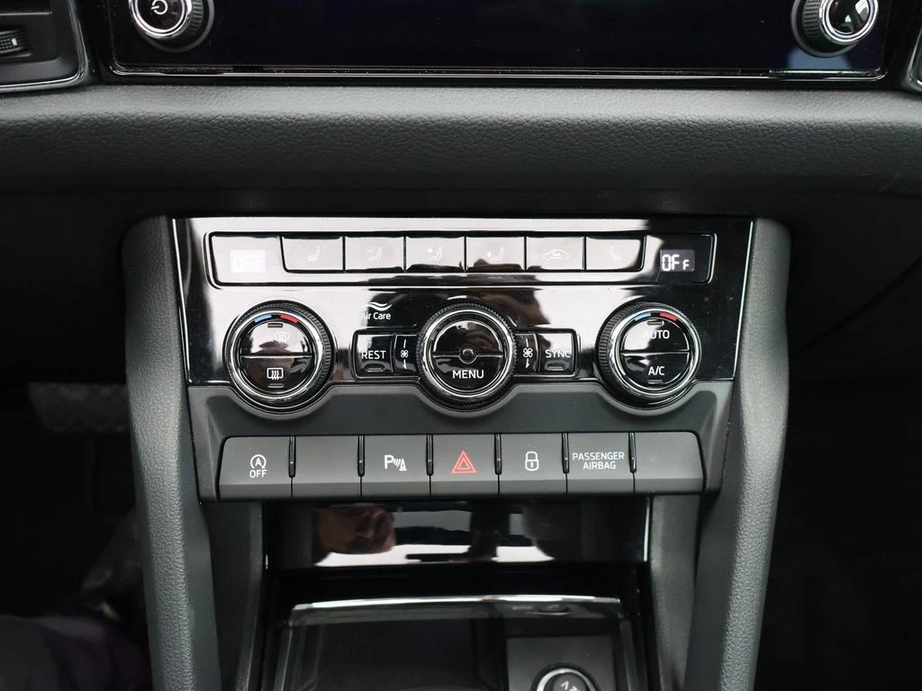 Škoda Kodiaq Kodiaq 1.5TSI 150PK *AUTOMAAT*7 ZITPLAATSEN*PANODDAK*CAMERA*ALCANTARA*LEDER*PDC*...*
