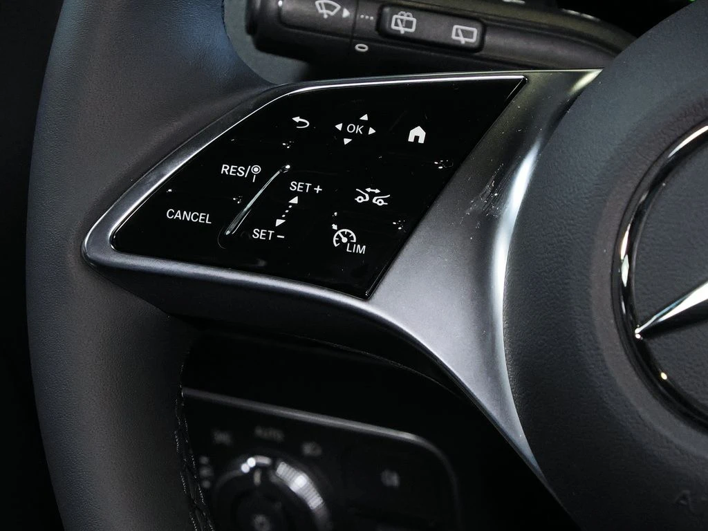 Mercedes-Benz-B-Klasse 180-image-9