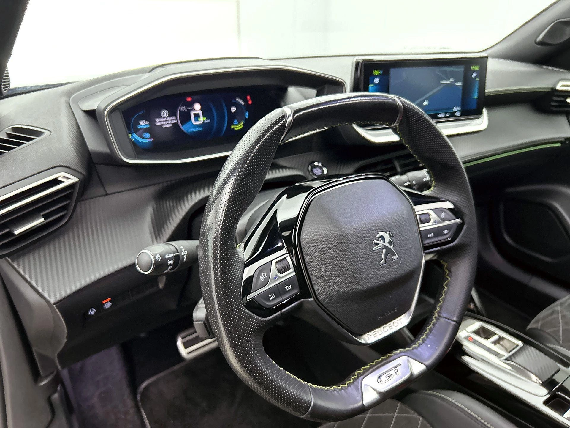 Peugeot-e-2008-image-25