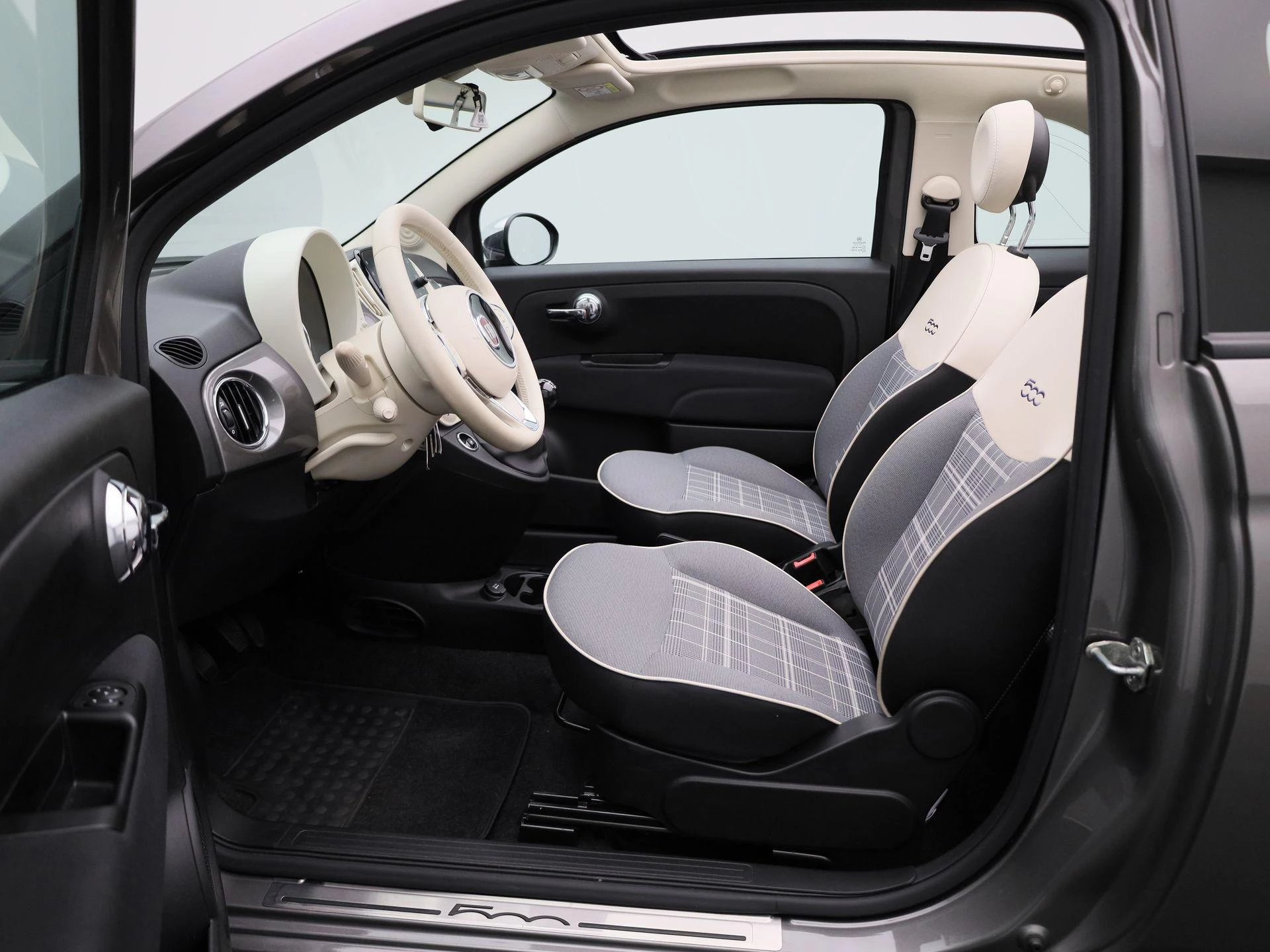 Fiat 500C 1.0 Hybrid Lounge