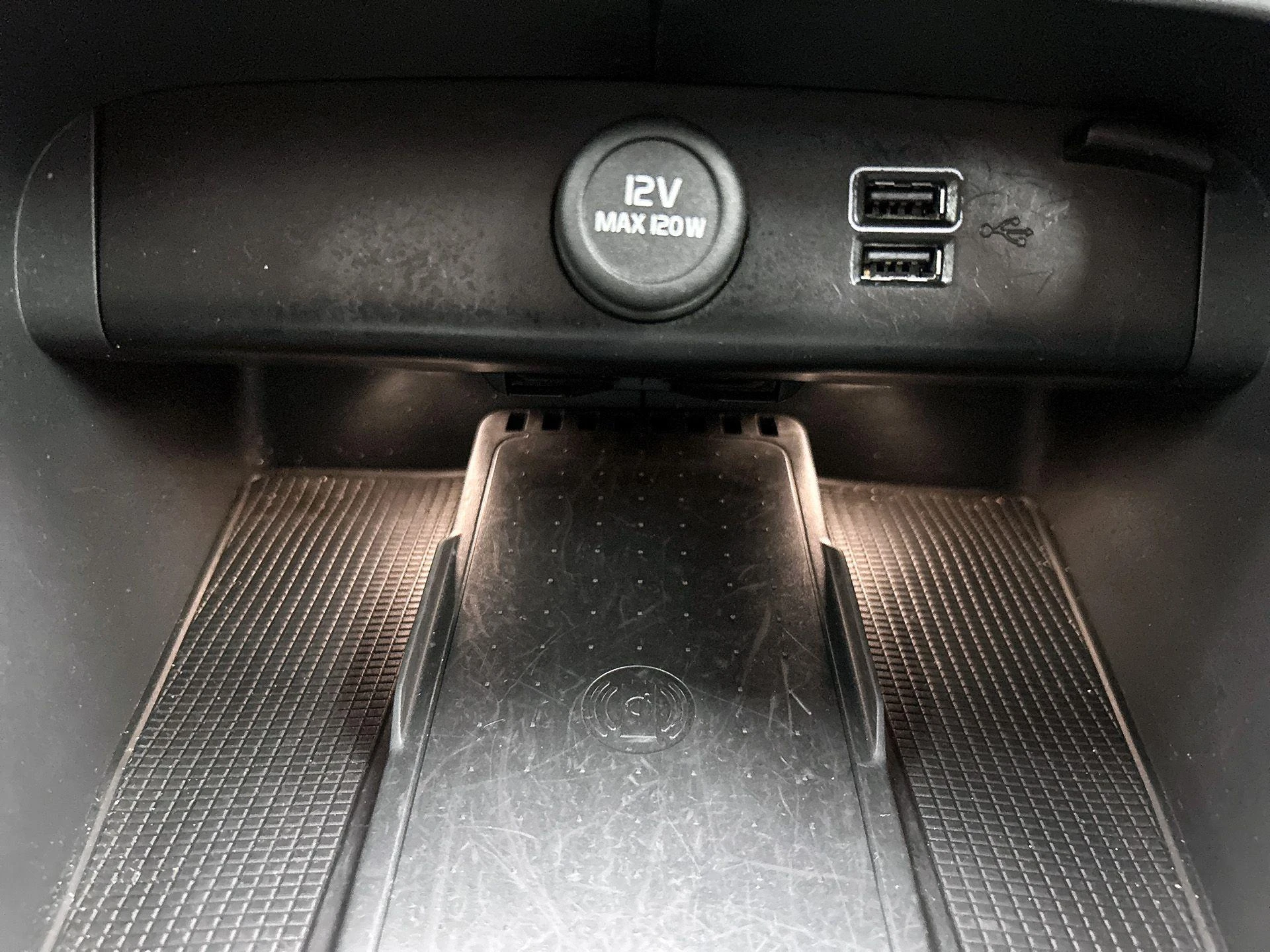 Volvo-XC40-image-32