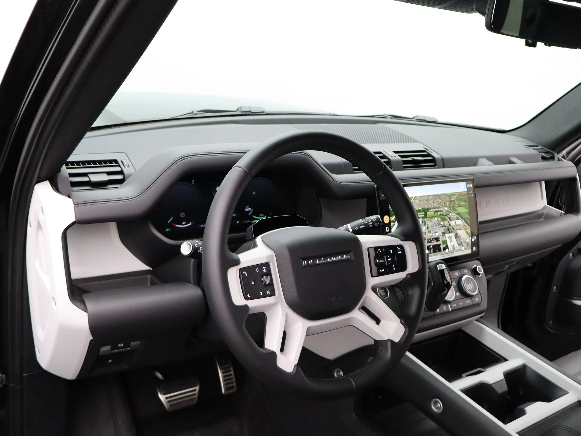 Land Rover Defender 110 2.0 P300e 110 X-Dynamic HSE