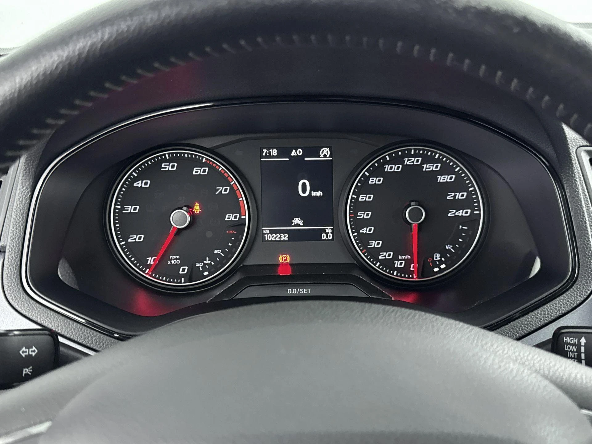 SEAT-Arona-image-21