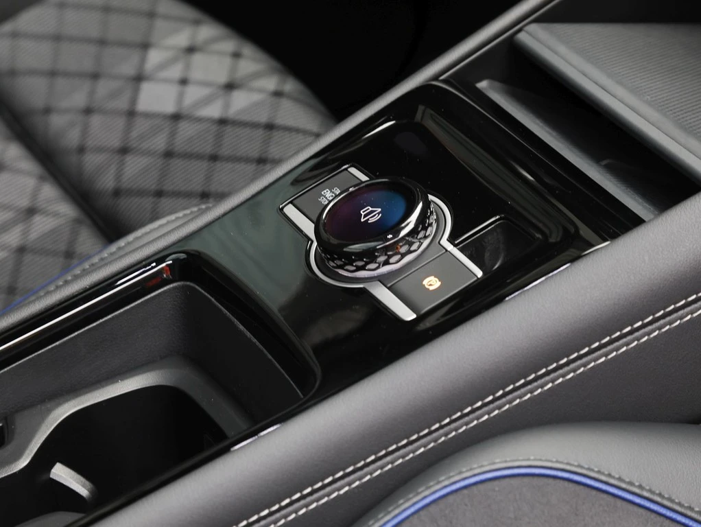 Volkswagen-Tayron-image-8