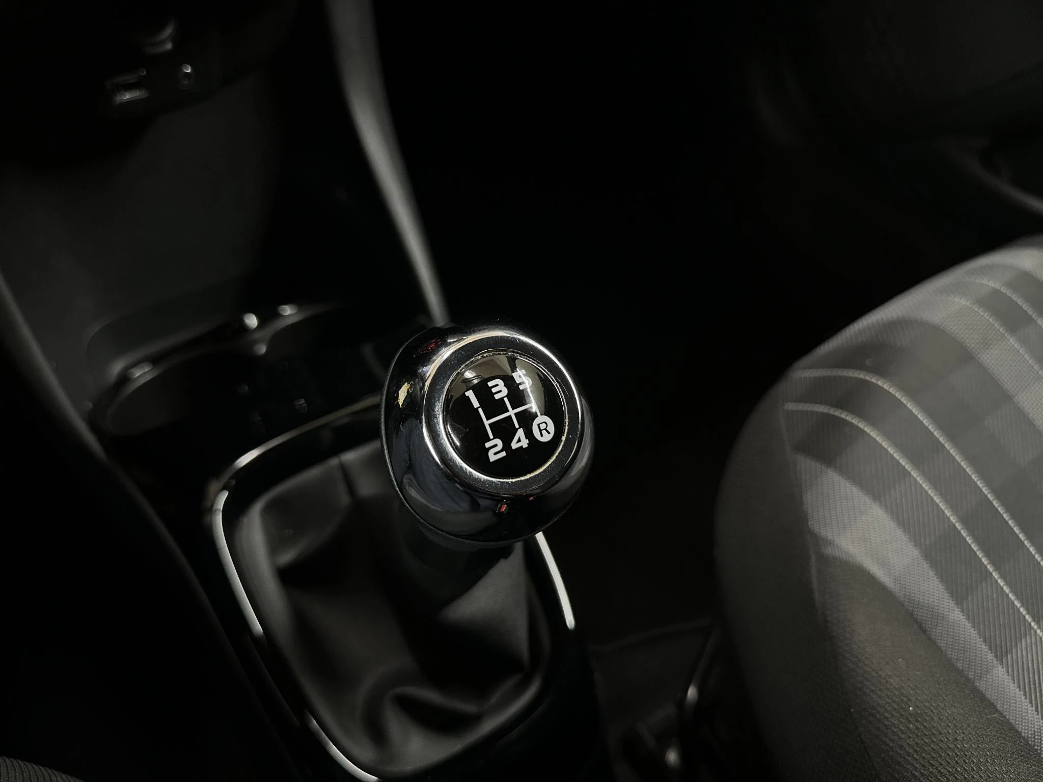 Peugeot-108-image-13