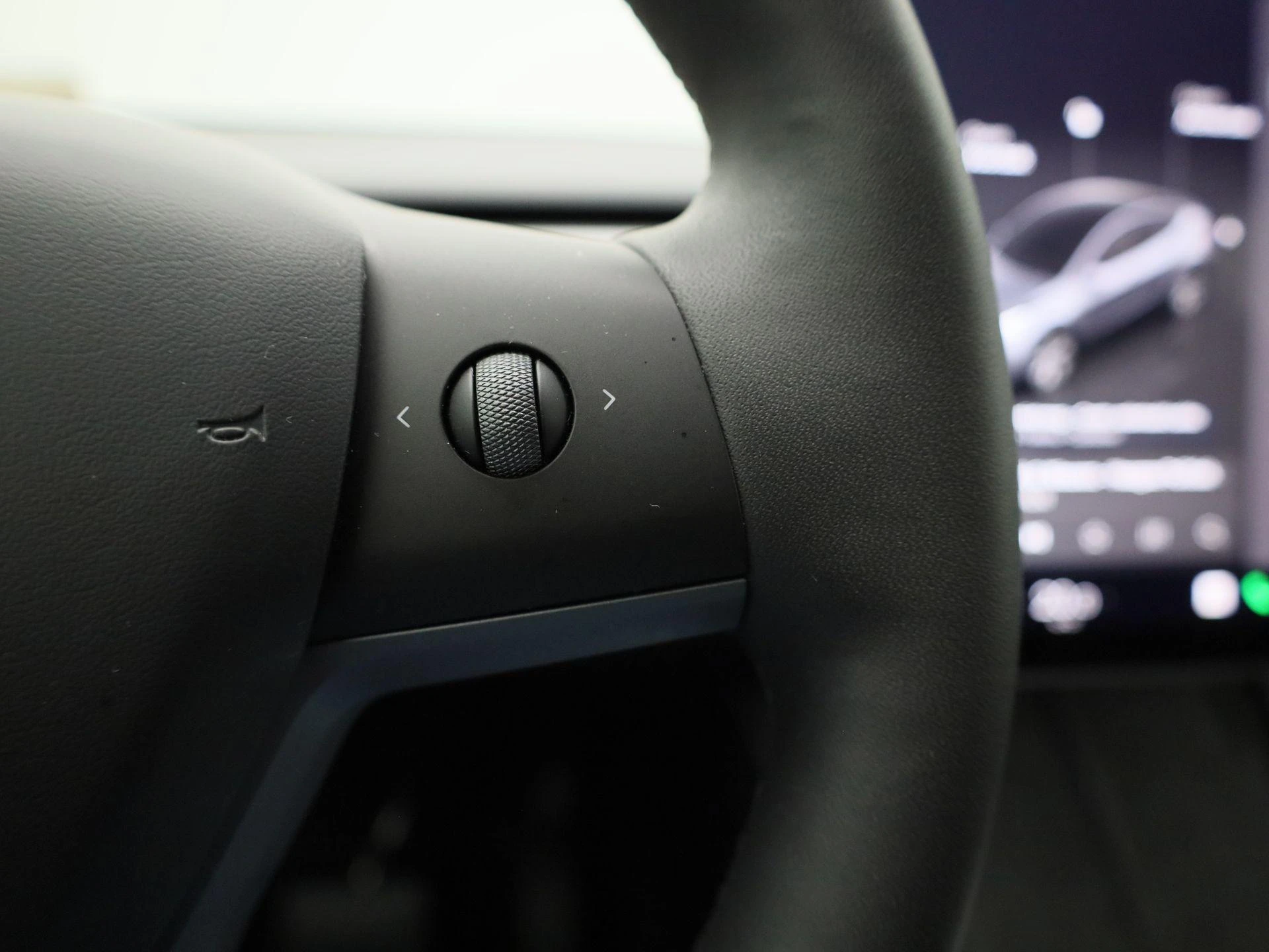 Tesla-Model Y-image-16