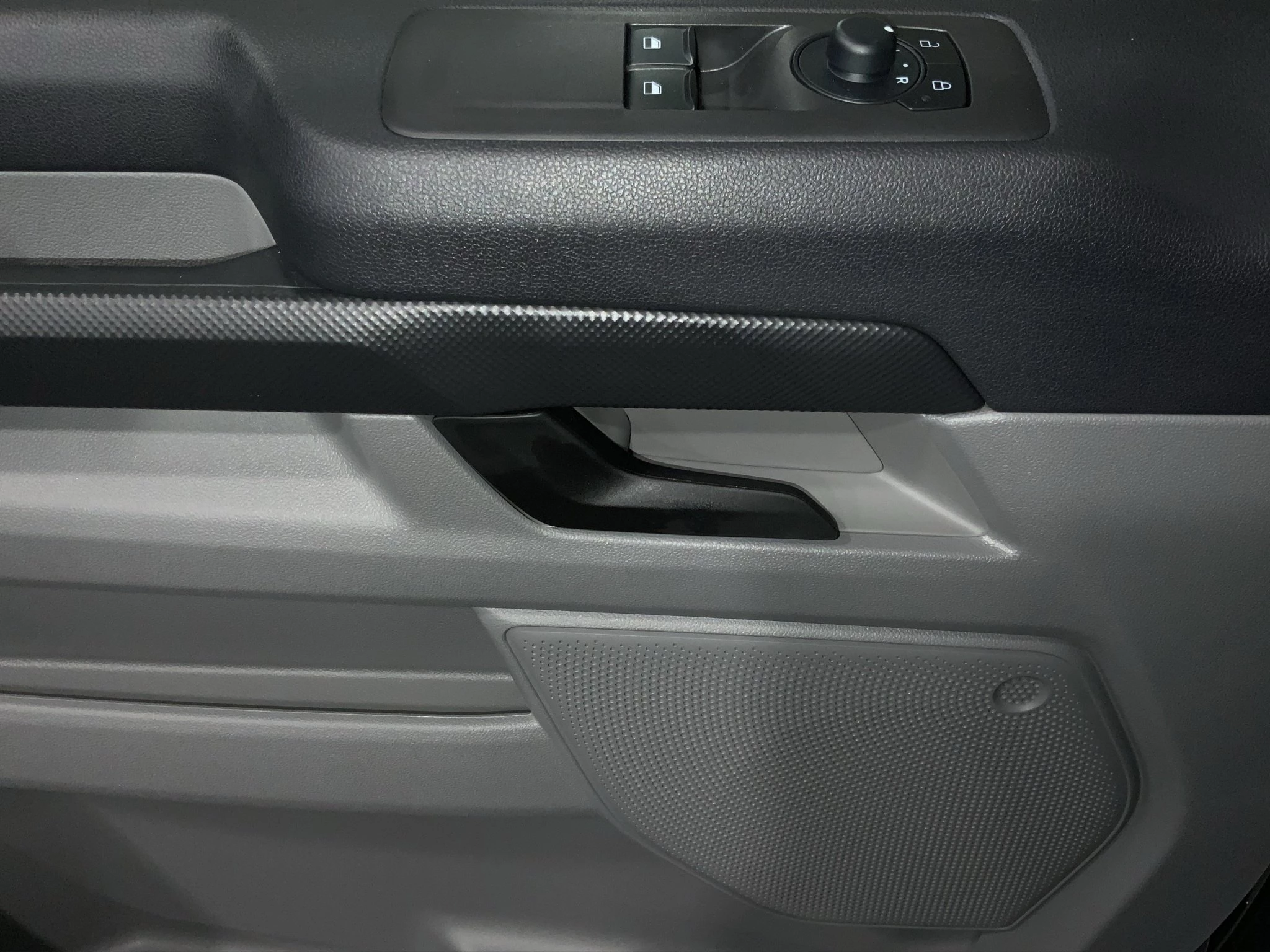 Ford-Transit Custom-image-14