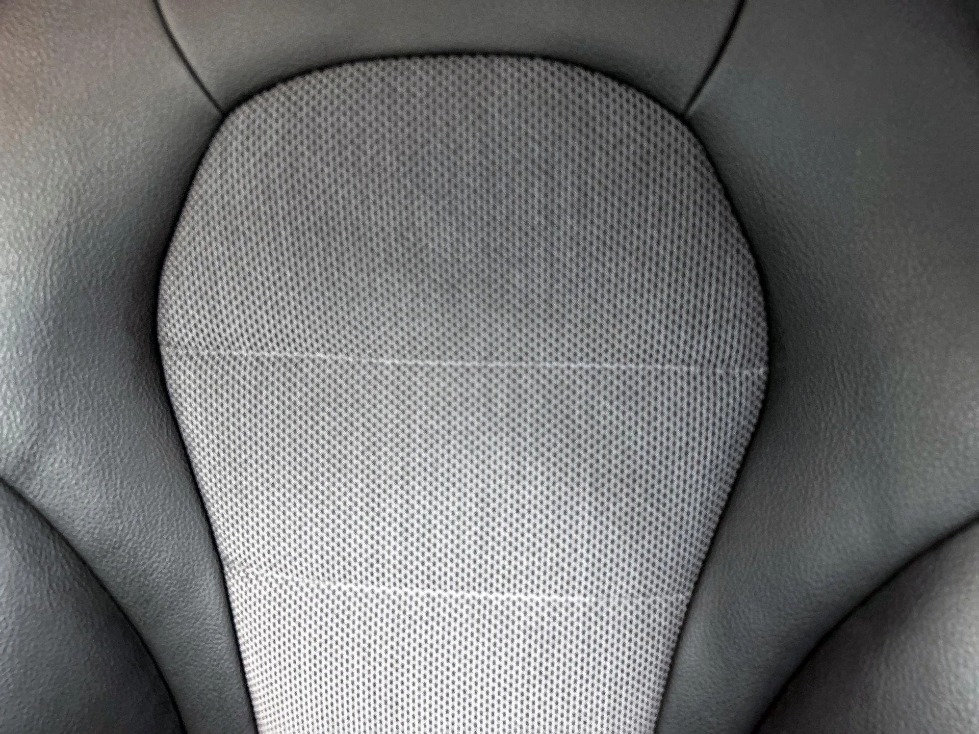 Mercedes-Benz-C-Klasse-image-16