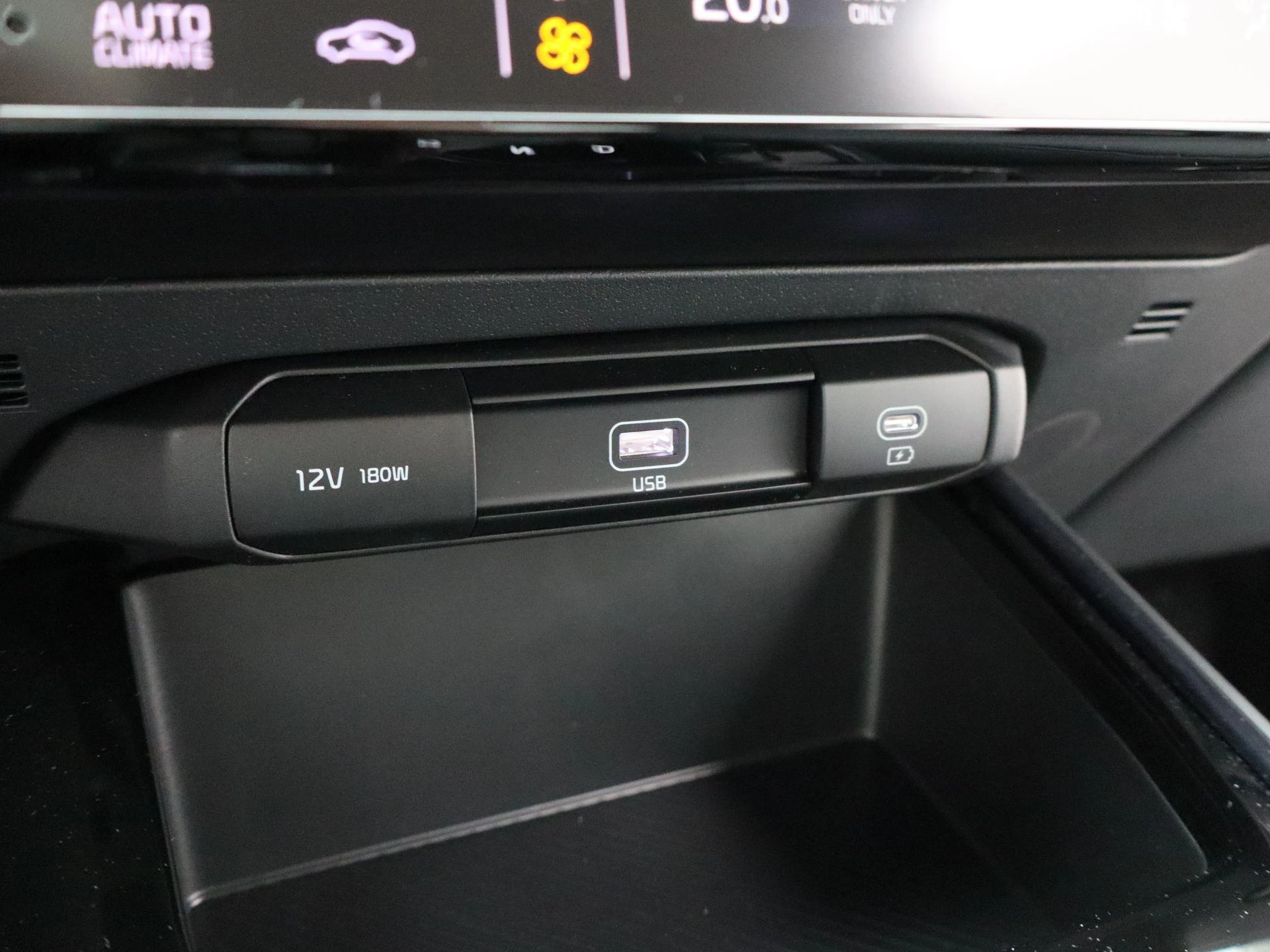 Kia-Niro-image-23