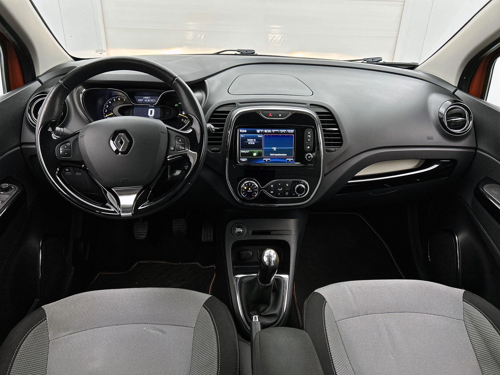 Renault-Captur-image-20
