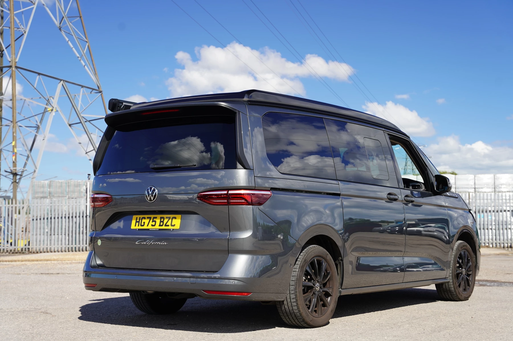 Volkswagen-California-image-13