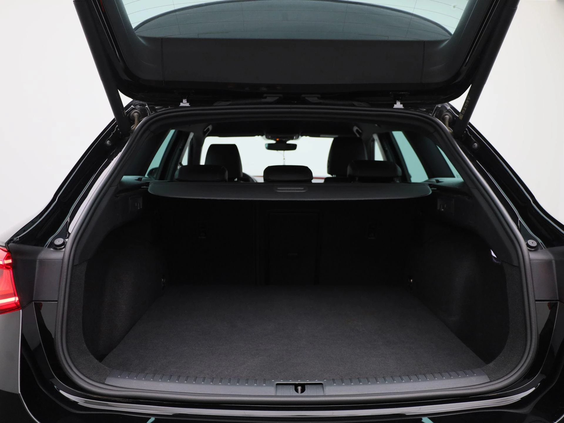 SEAT Leon Sportstourer 1.4 TSI eHybrid PHEV FR Business Intense