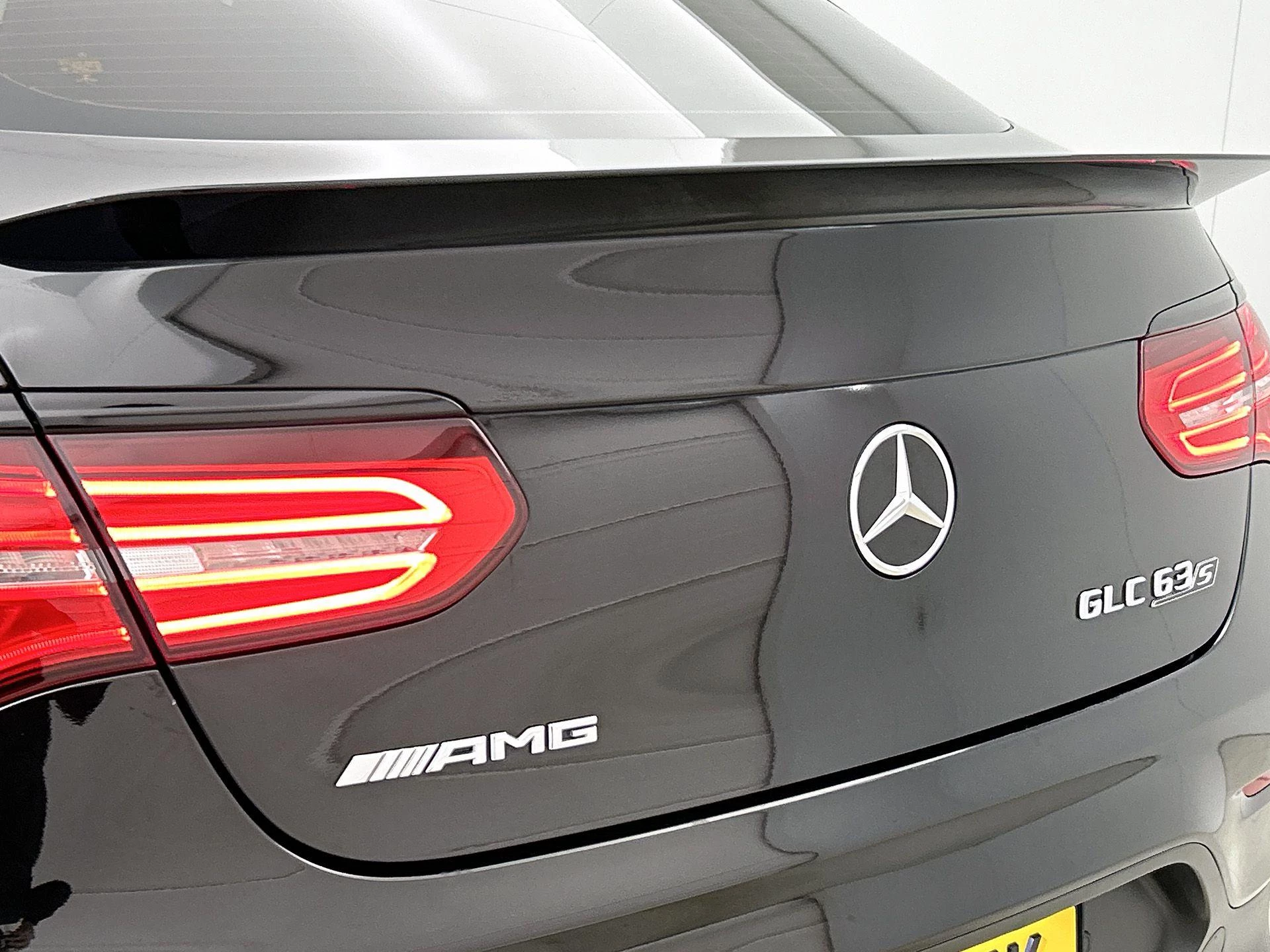 Mercedes-Benz-GLC-image-40
