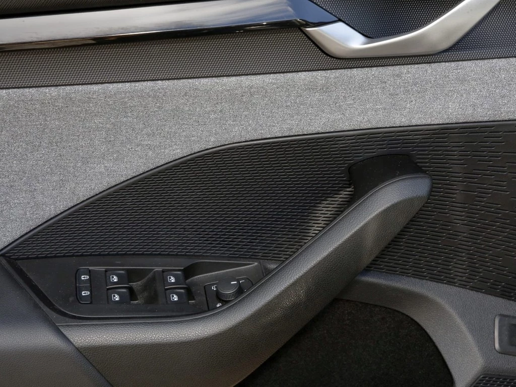 Škoda Octavia Combi 2.0 TDI DSG Selection '17 Pano LED MATRIX