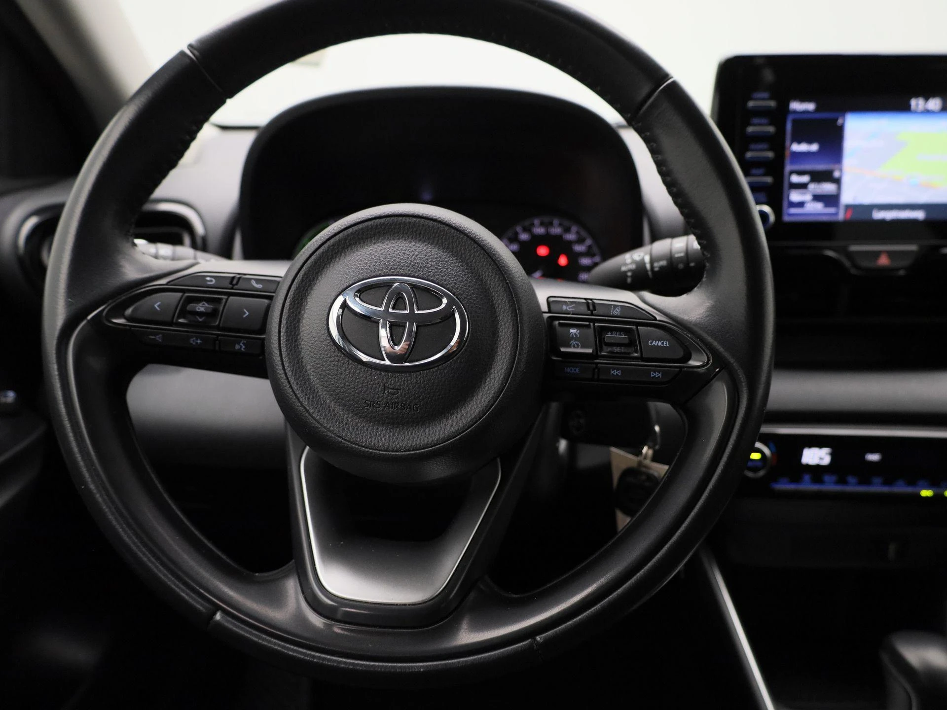 Toyota-Yaris-image-7