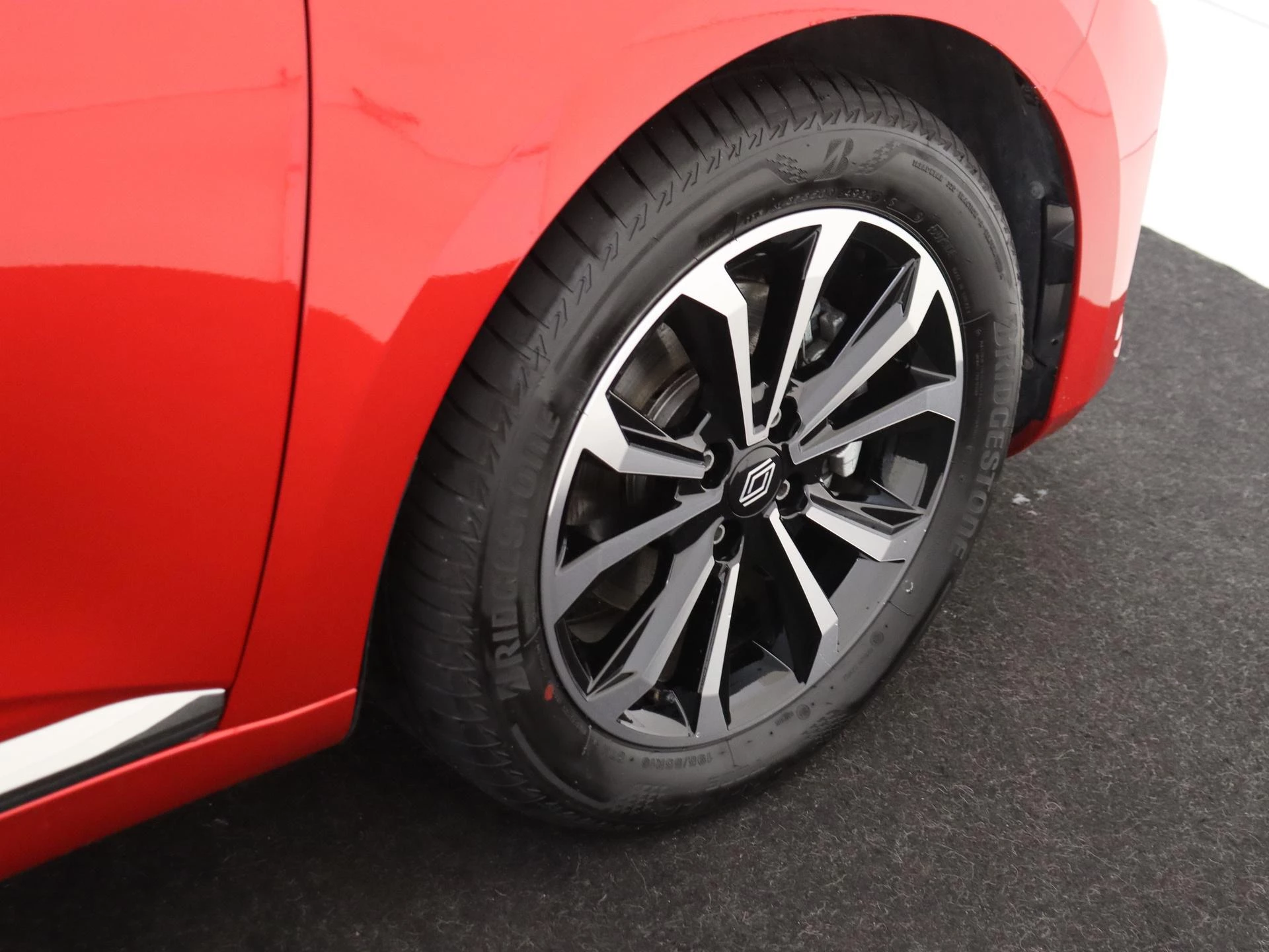 Renault-Clio-image-10