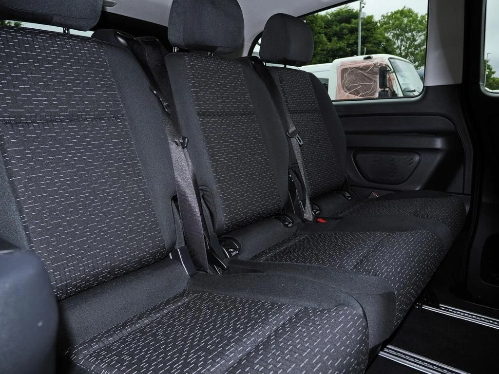 Mercedes-Benz-Vito 116-image-12
