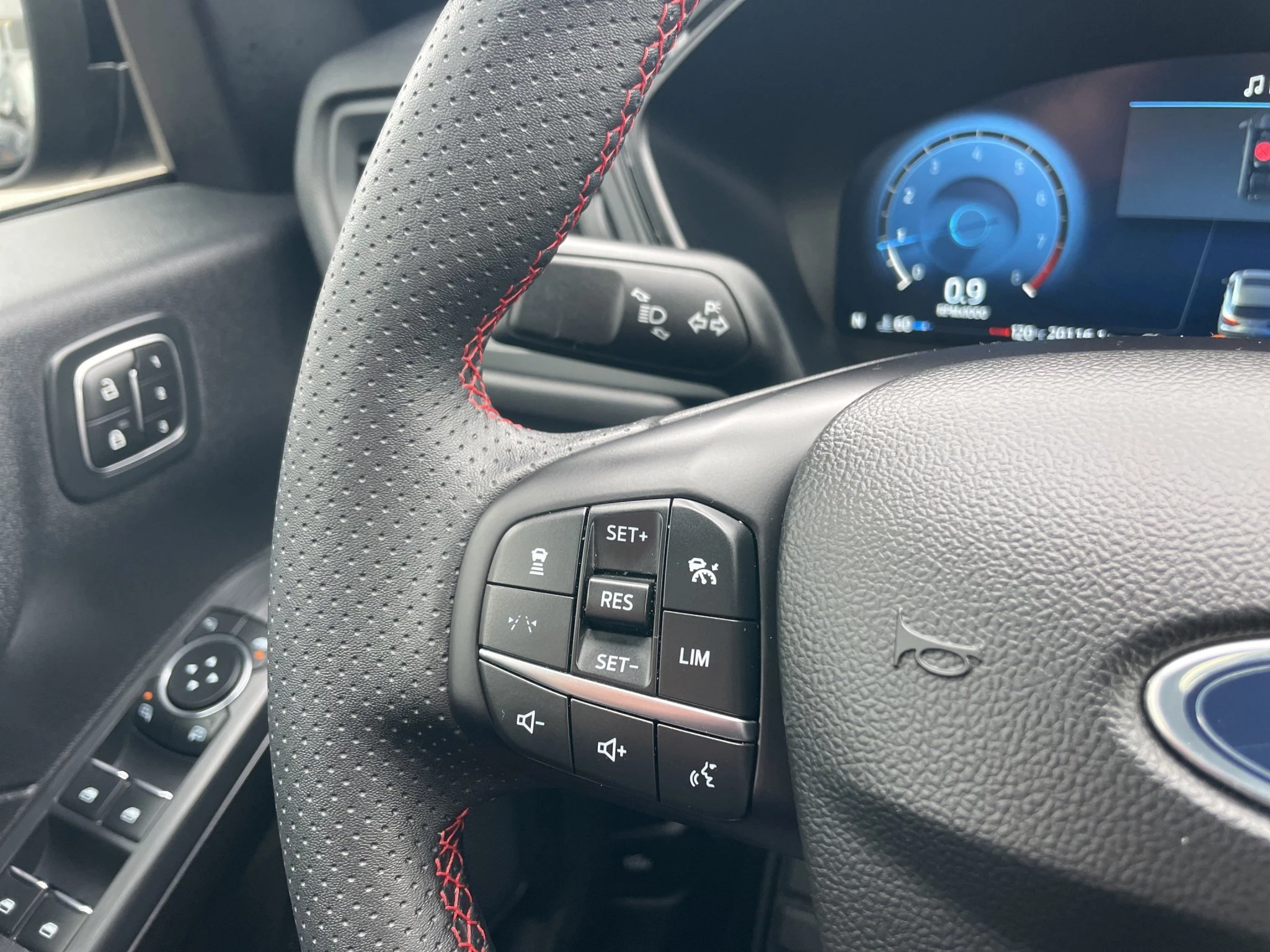 Ford-Kuga-image-17