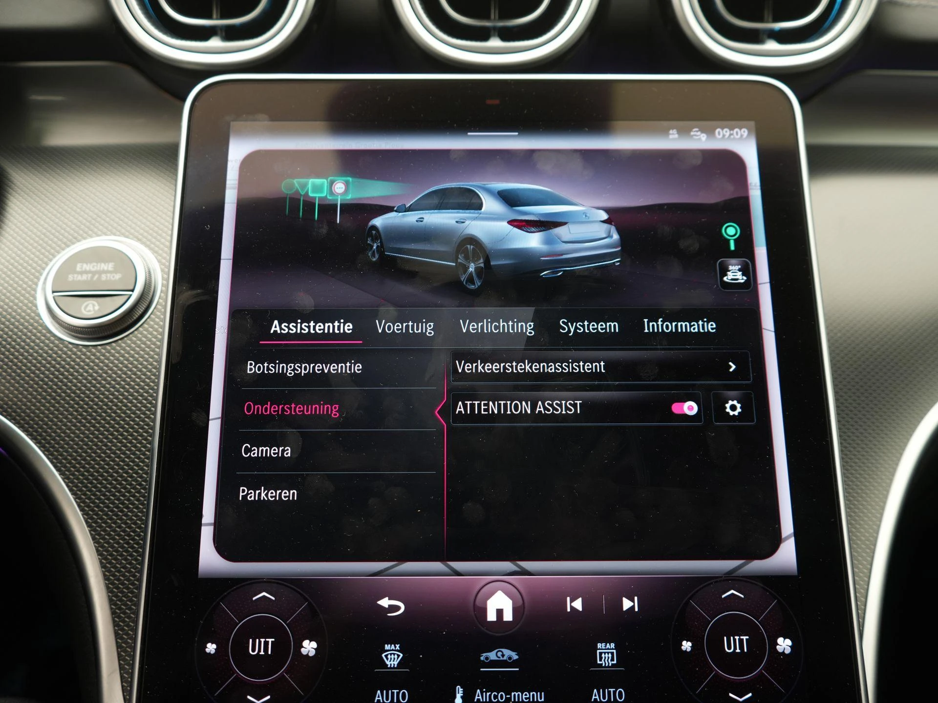 Mercedes-Benz-C-Klasse-image-16