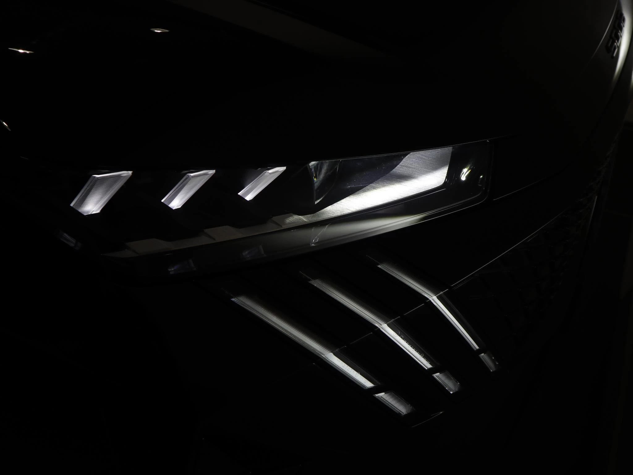 Peugeot-e-5008-image-29