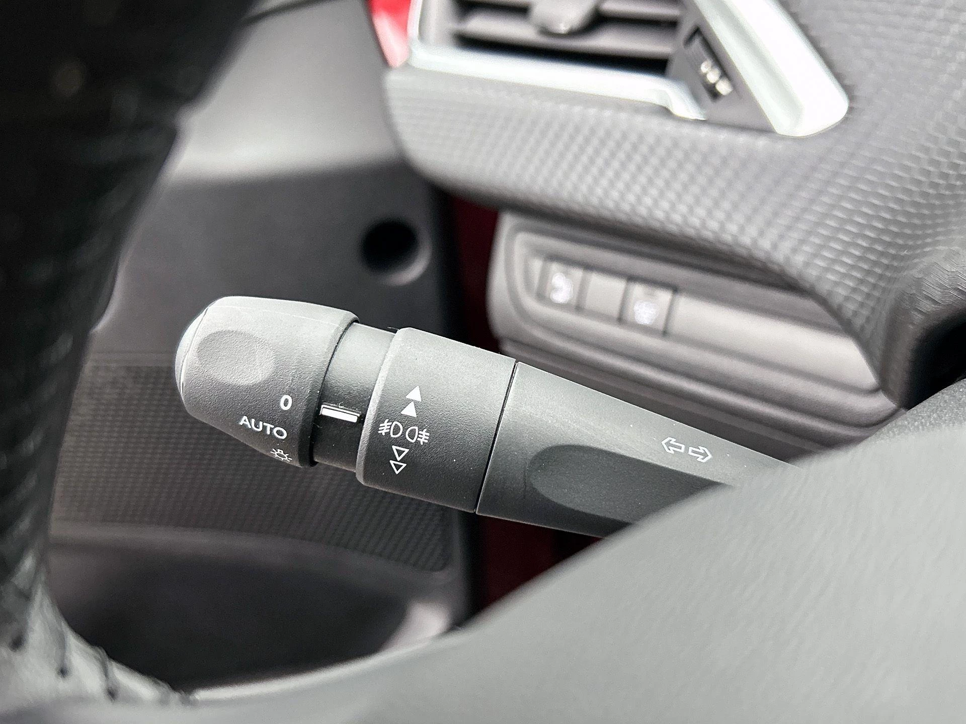 Peugeot-2008-image-8