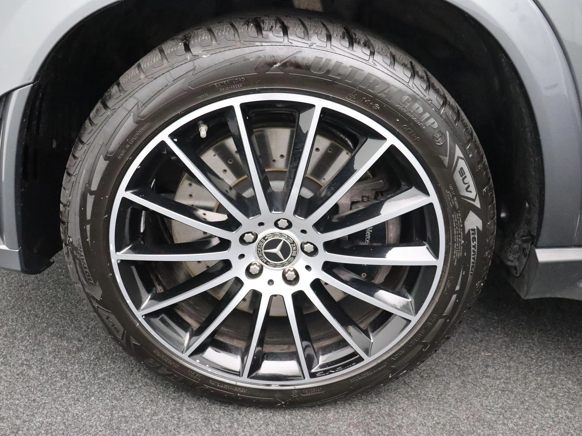 Mercedes-Benz GLE 350 e 4MATIC SUV AMG LINE + NAPPA + BURMESTER + PANORAMISCH DAK + TREKHAAK +