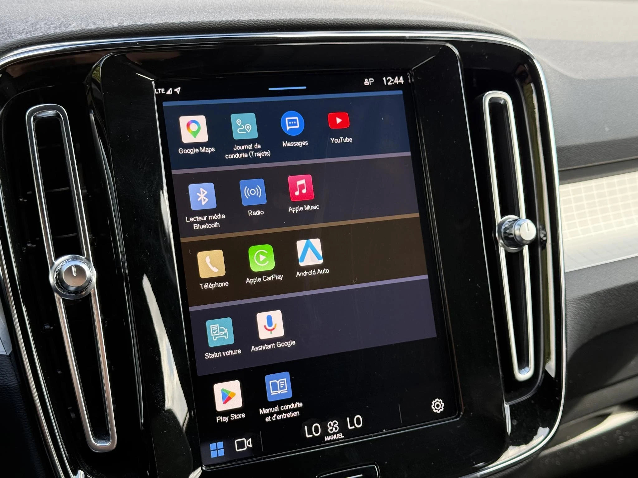Volvo-XC40-image-14