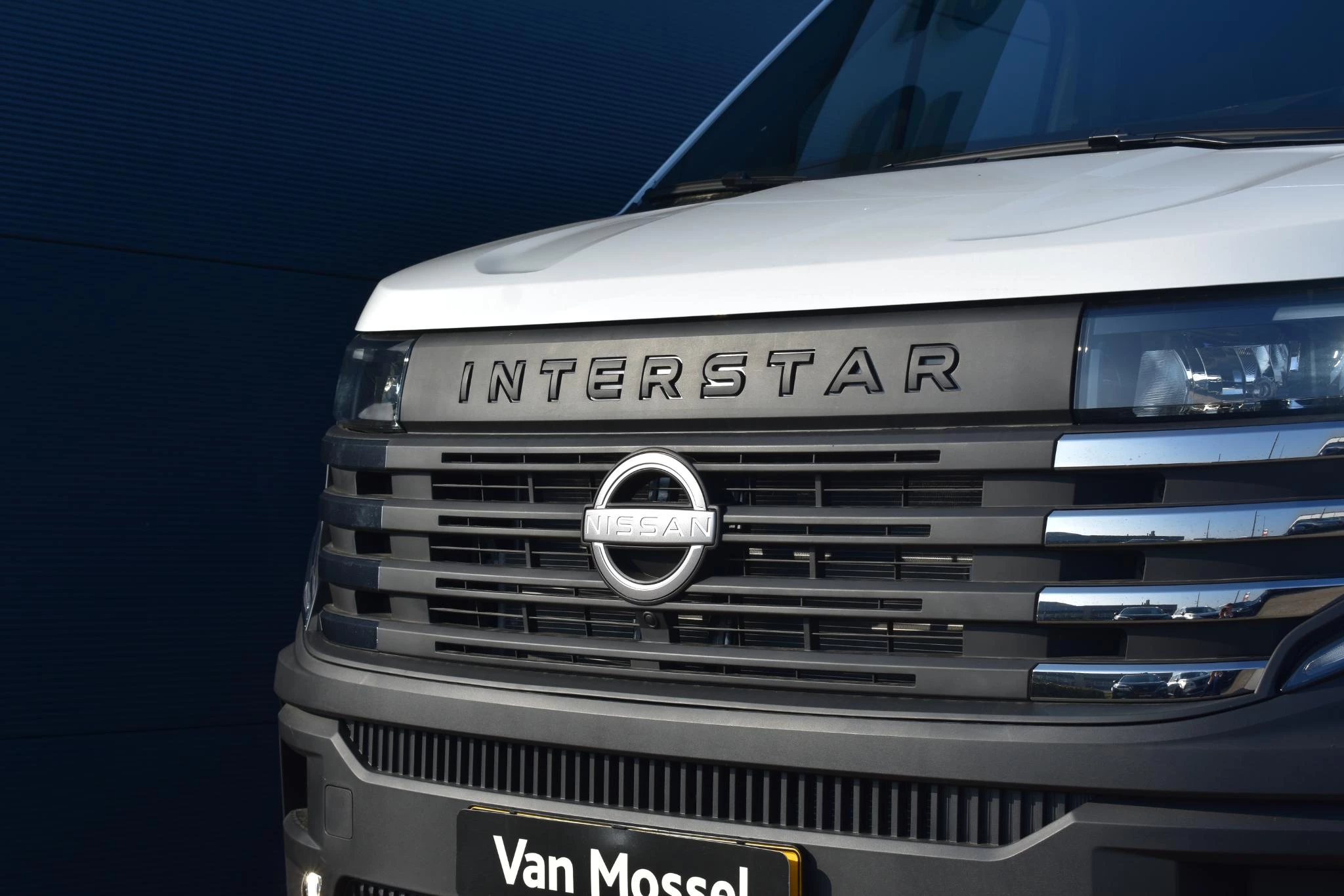 Nissan-Interstar-image-10