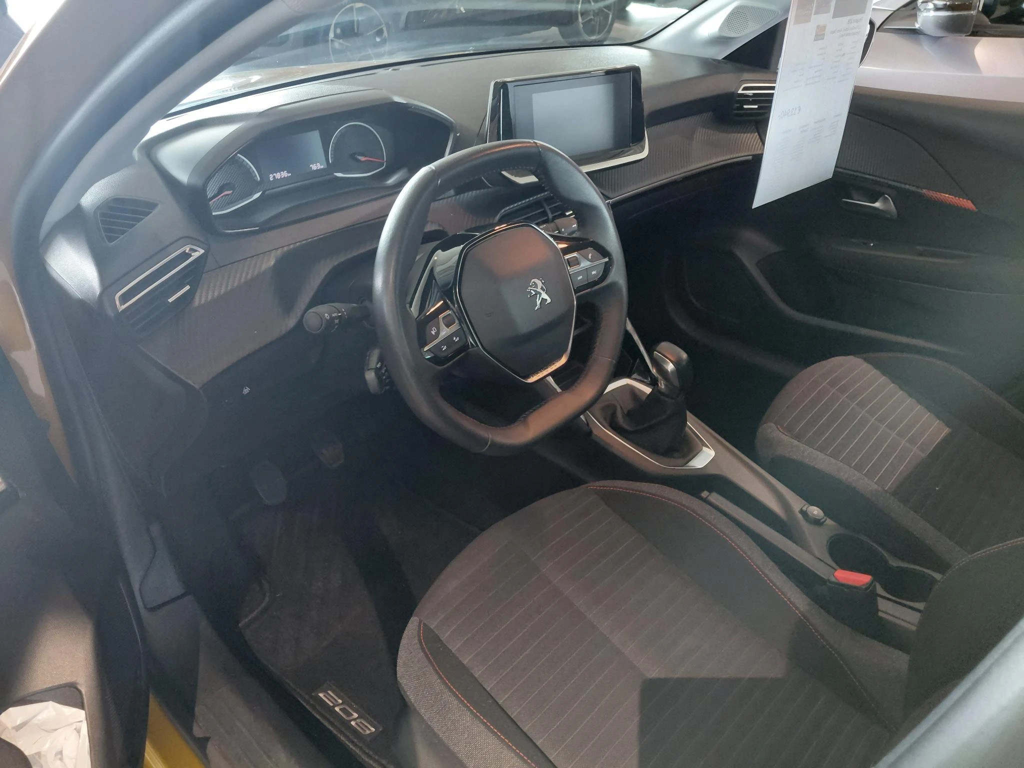 Peugeot-208-image-9