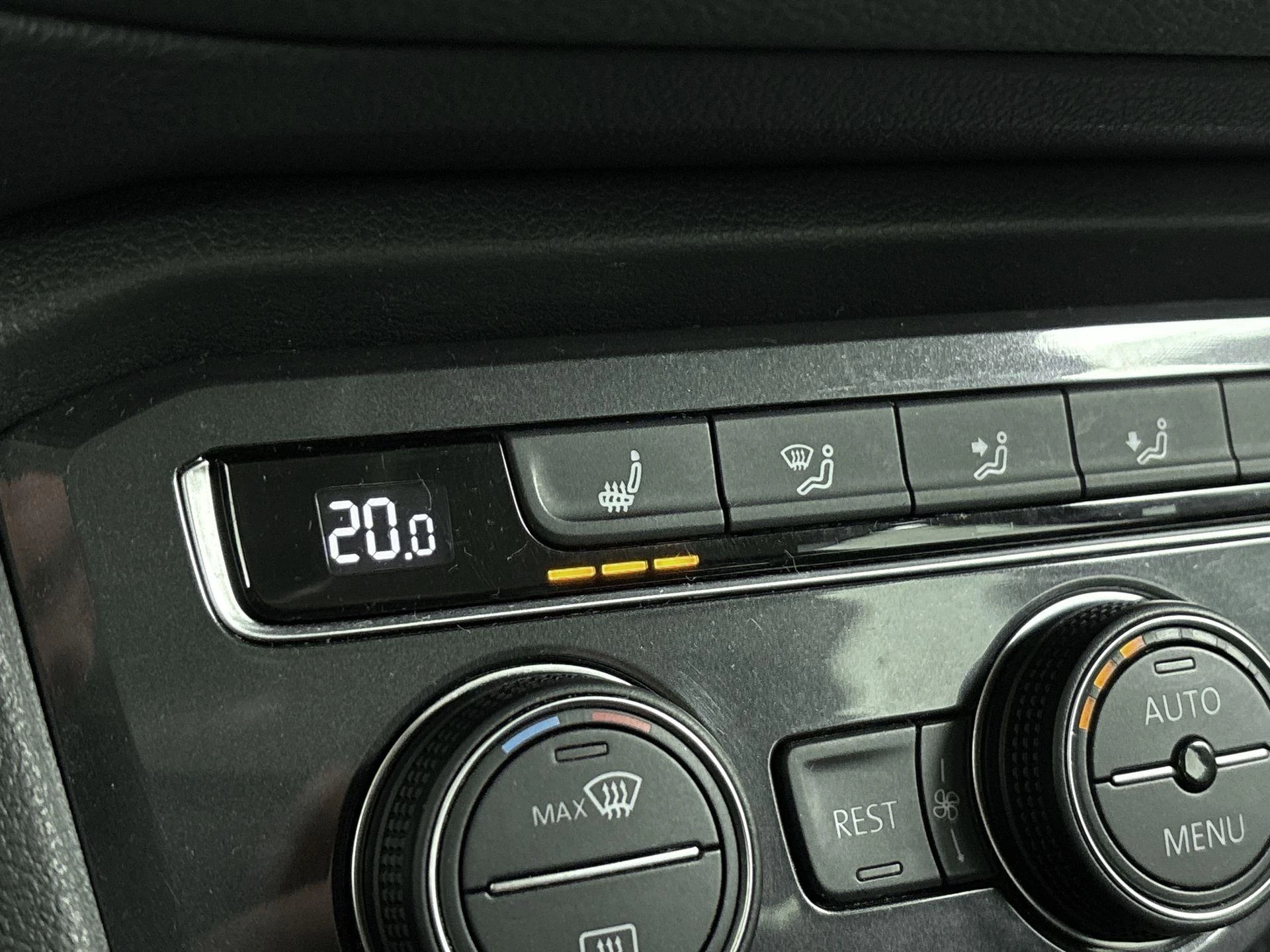 Volkswagen-Tiguan Allspace-image-7
