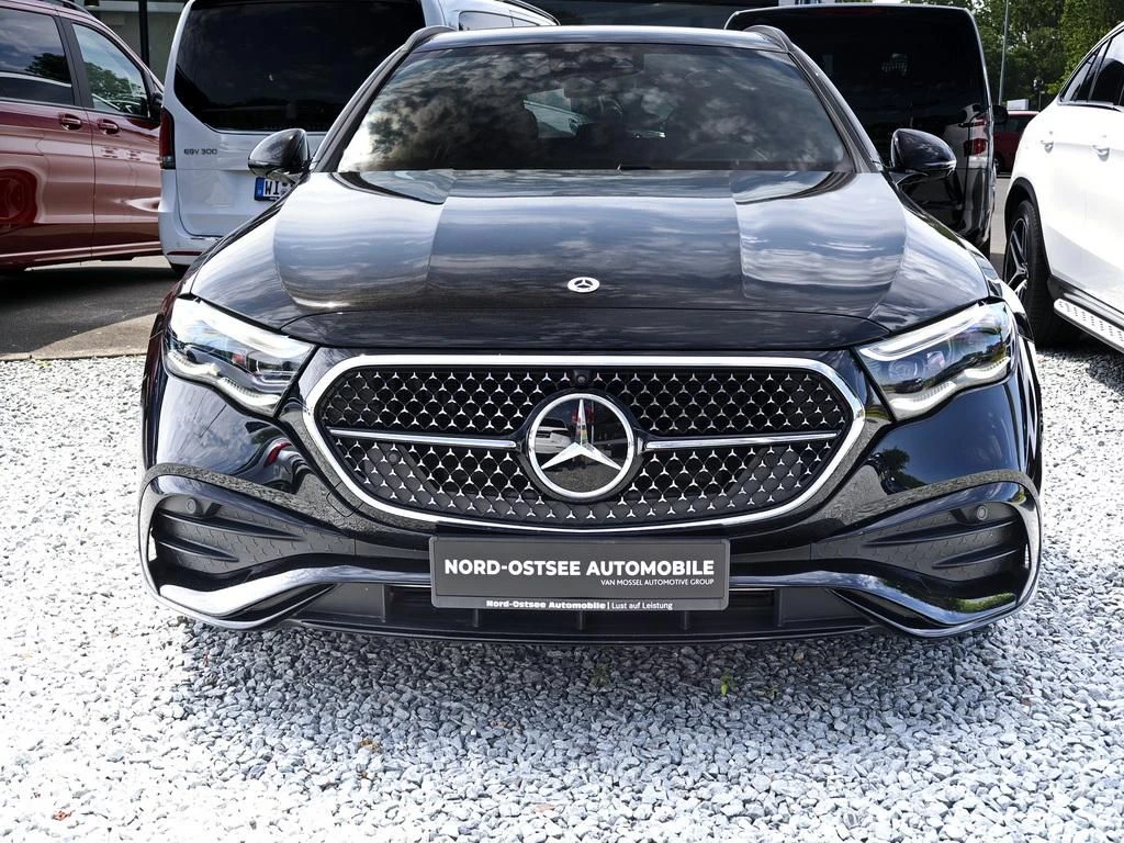 Mercedes-Benz-E-Klasse 220-image-3